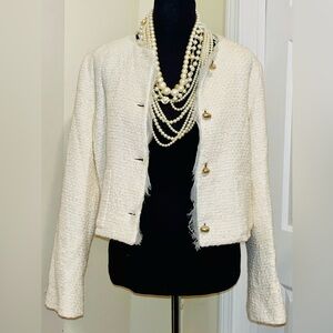 Paule Vasseur Tweed Crop Elegant Cream Blazer